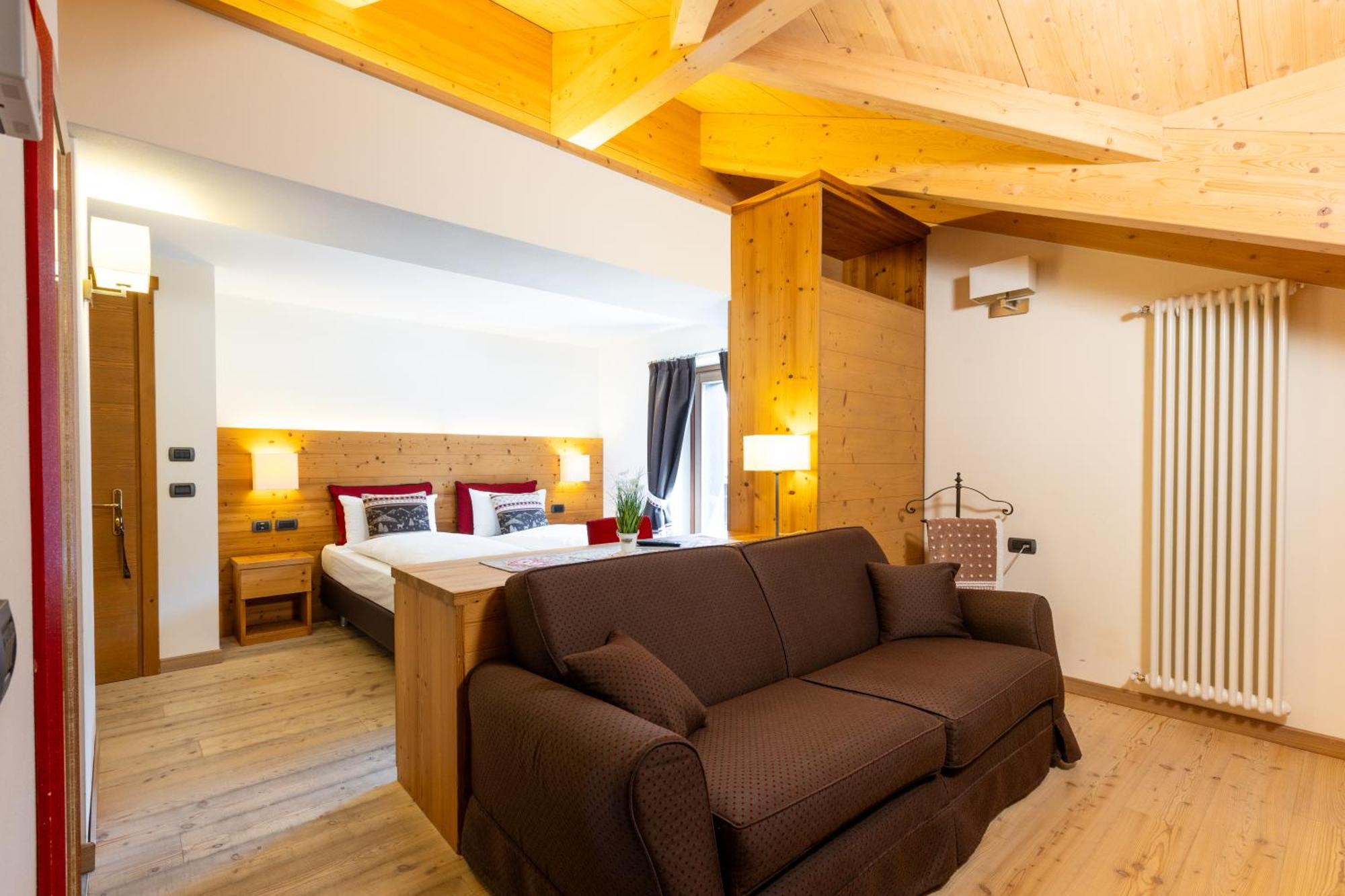 Hotel Cardo Isolaccia Dış mekan fotoğraf