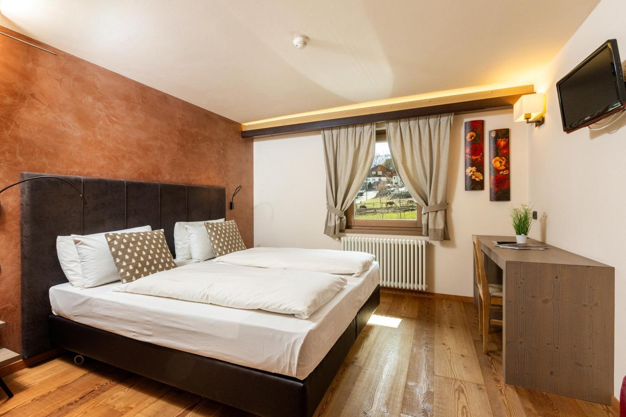 Hotel Cardo Isolaccia Dış mekan fotoğraf